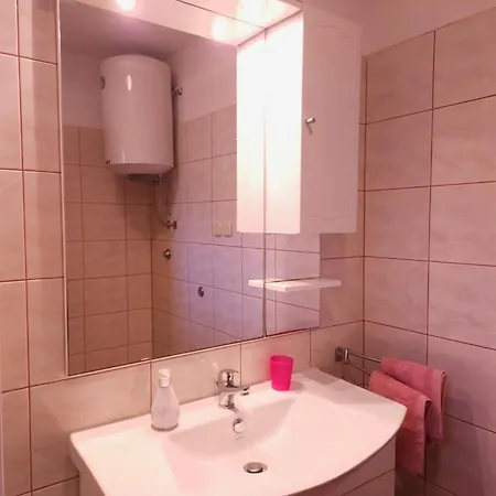 - 27699 Apartmán